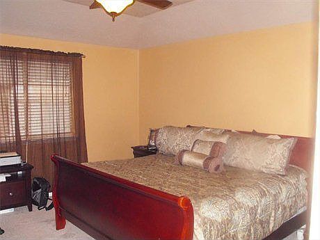 5th image of 3054 Texas Oak Dr
