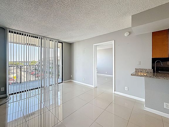 3rd image of 724 Executive Center Drive #32