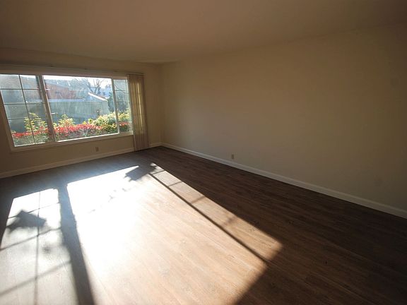 4th image of 1209 Bellevue Ave APT 9
