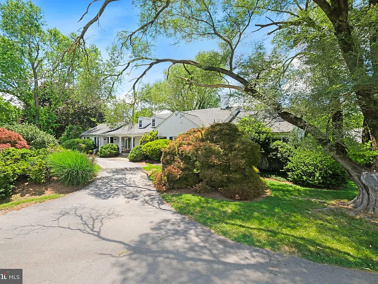 10600 Red Barn Ln #A — Photo 5