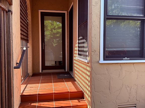 Walk up entrance to rental unit.