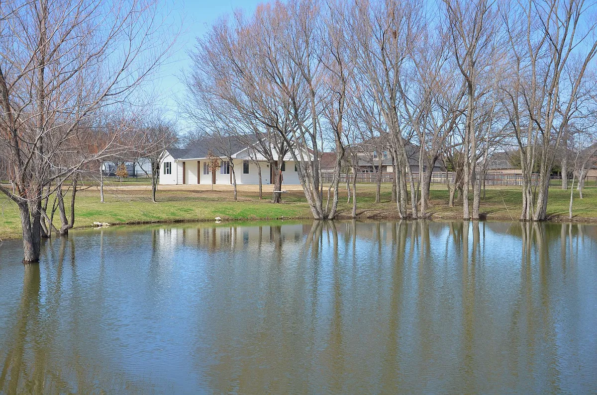Building Photo - 134 Crawford Rd