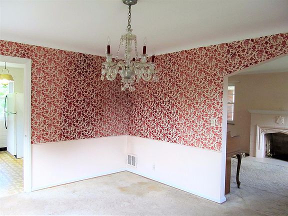 5th image of 4291 Dartmouth Dr