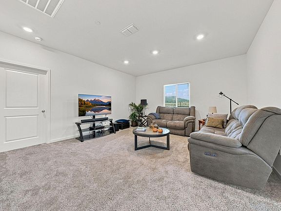 3rd image of 4022 Acadia Pl