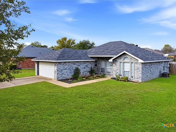 3rd image of 4115 Fawn Dr