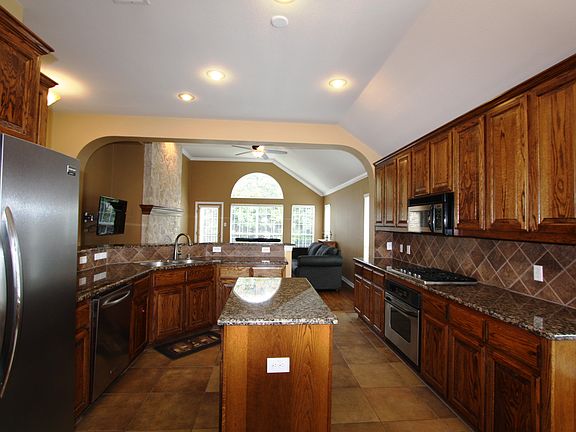 5th image of 7304 Province St