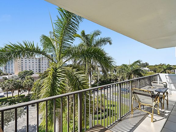 4th image of 1201 S Ocean Drive #506s