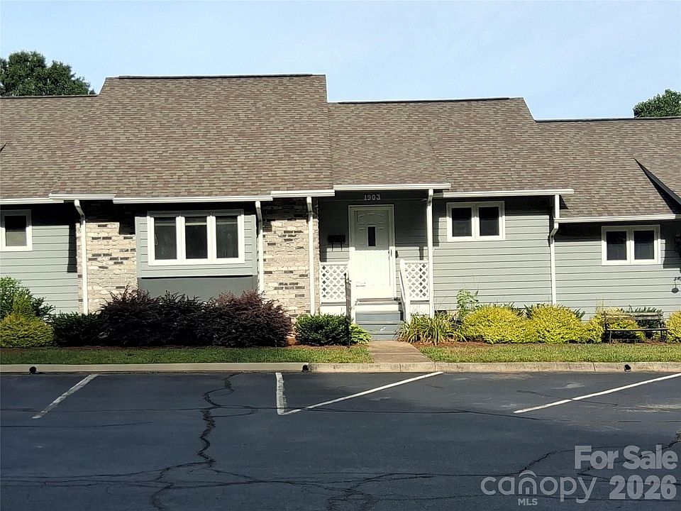 1st image of 1903 Wellington Hills Cir