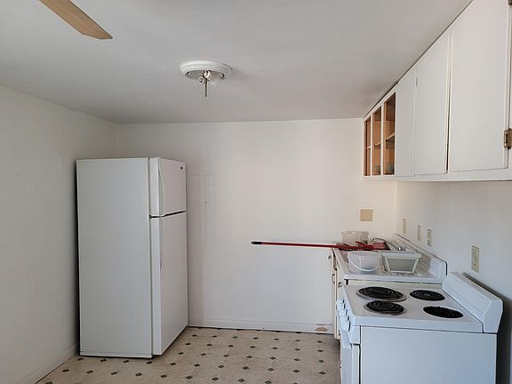 5th image of 257 W Whalen St #8