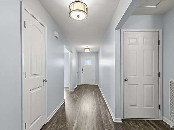 4th image of 2709 Lily Cir
