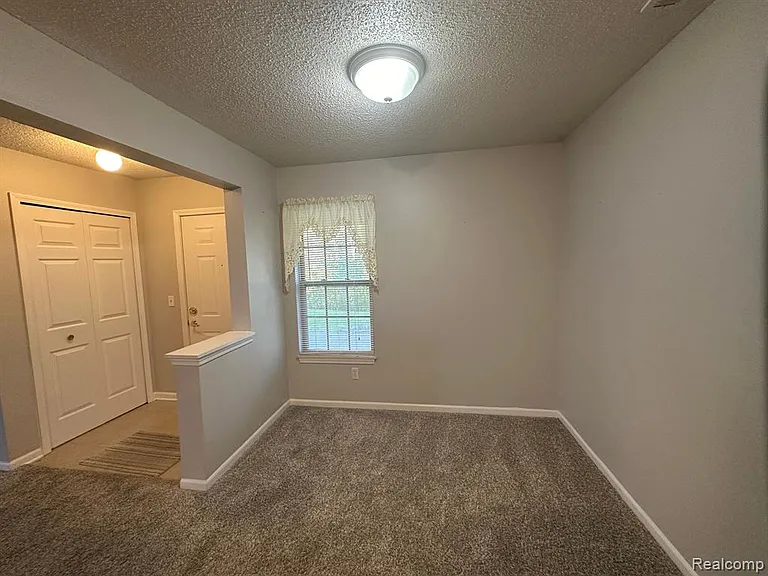12101 Pinehurst Ln — Photo 7