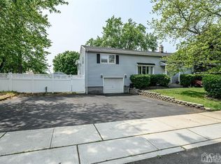 4 Lynn Blvd, Hazlet, NJ 07730