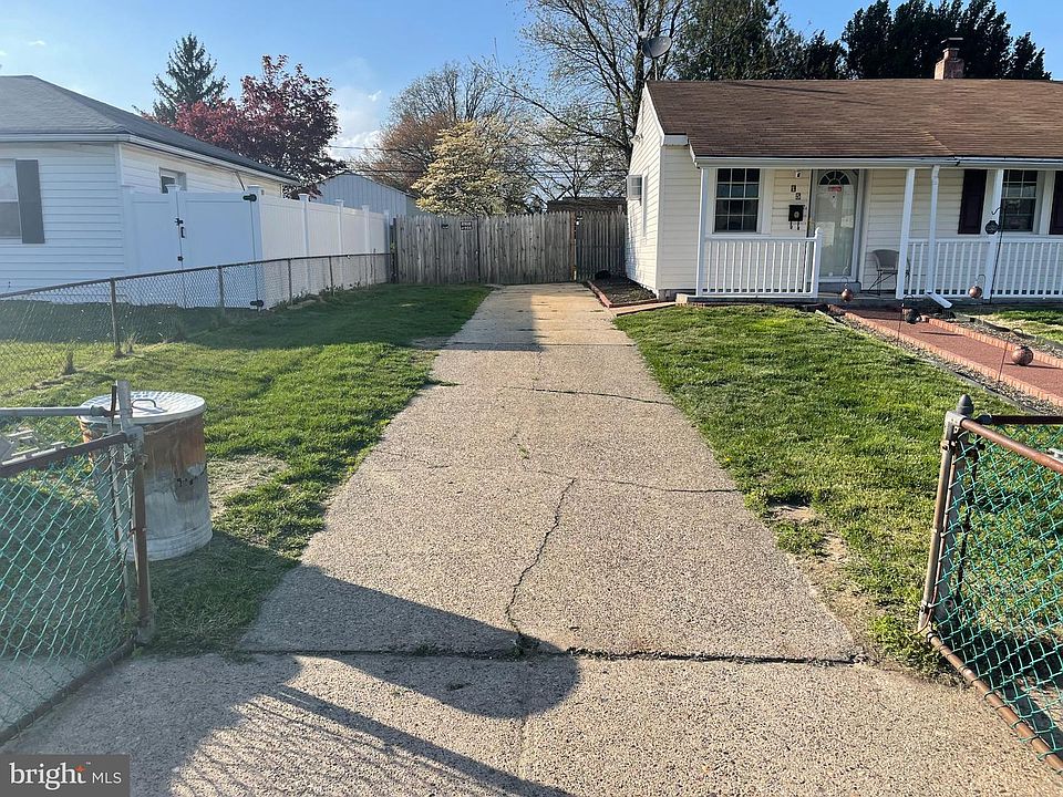 2nd image of 15 Rieve Ave