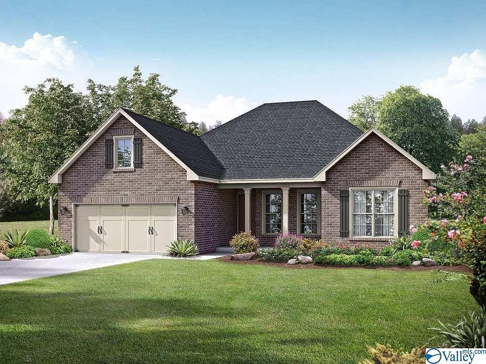 1st image of 117 Slade Thomas Dr