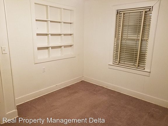 5th image of 1305 W Vine Ave