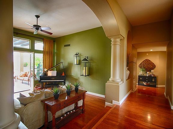 4th image of 2501 E Desert Willow Dr