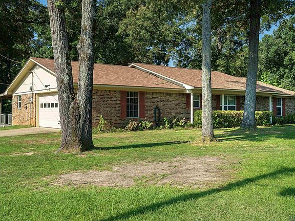 4th image of 1016 Creekwood Ln