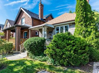 60 6th St, Toronto, ON M8V3A2