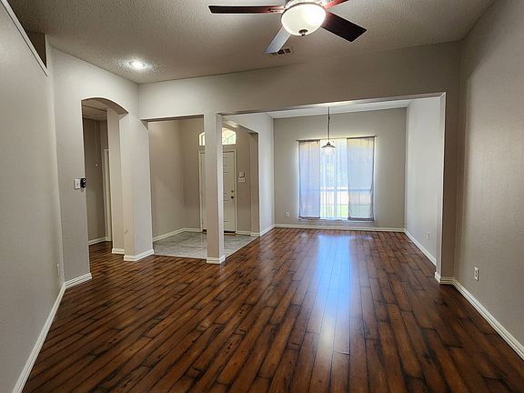 5th image of 3408 Mosswood Dr