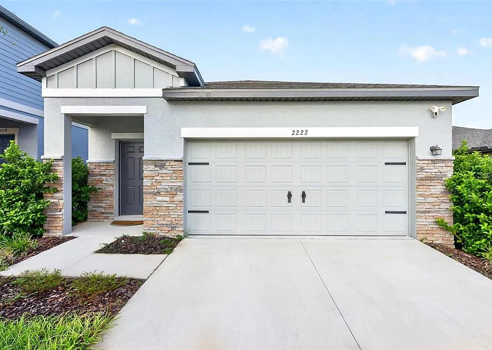 2222 Hemingway Cir