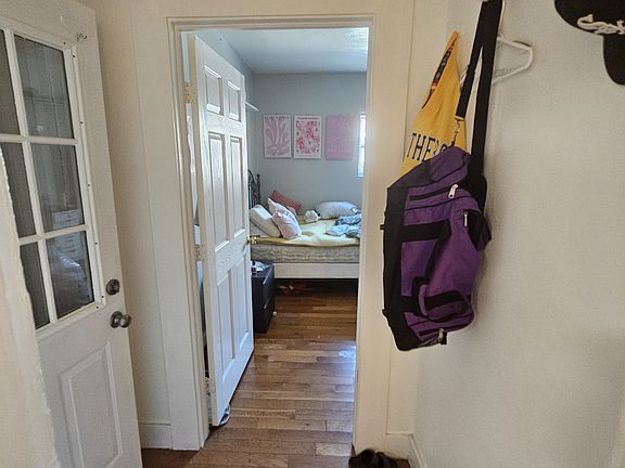 5th image of 344 York Way Floor 1
