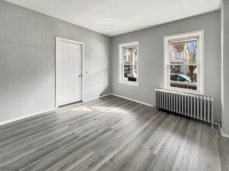 1 bed, 1.0 bath, $1,200 — Photo 2