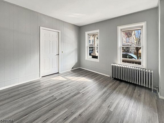 2nd image of 613 S Main St #A