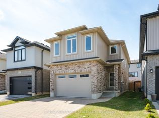 587 Freeport St, London, ON N6G 0R2