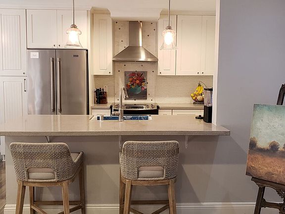 3rd image of 4521 Colbath Ave APT 102