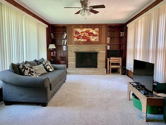 4th image of 139 Lones Dr