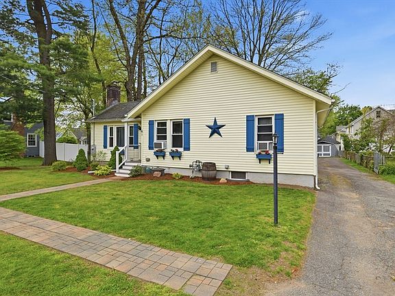 3rd image of 61 Wood Ave