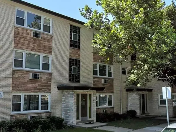 6823 N Overhill Ave APT 1S, Chicago, IL 60631