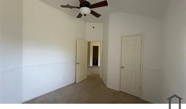 5601 Piedra Dr — Photo 12