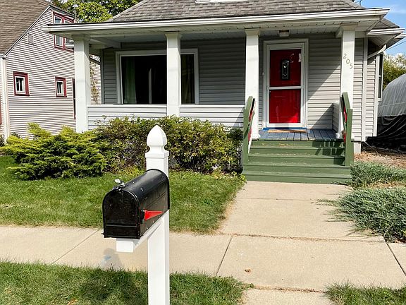 2nd image of 205 Riverlawn Ave