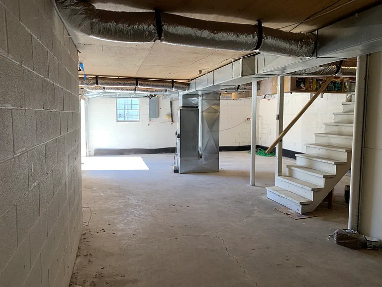 2806 Midfield Cir SE — Photo 15