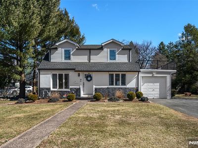 9 Clinton Park Dr, Bergenfield, NJ, 07621