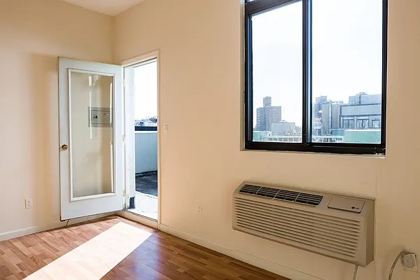 Rented by Nooklyn NYC LLC | media 4