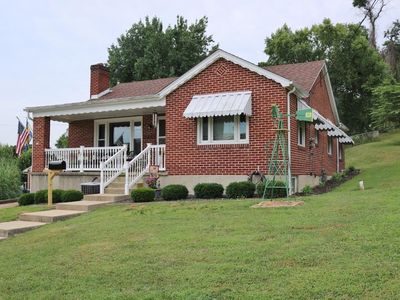 508 W 10th St, Hermann, MO, 65041