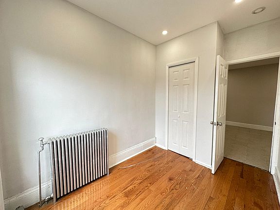 3rd image of 360 Pacific Ave #2E