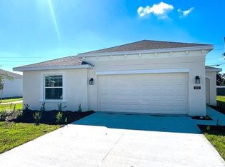 413 Singing Sands Cir, Lake Wales, FL 33859