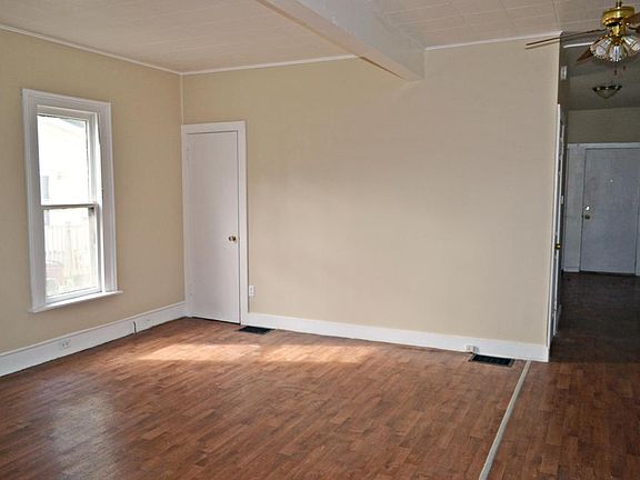 4th image of 531 11th St NW