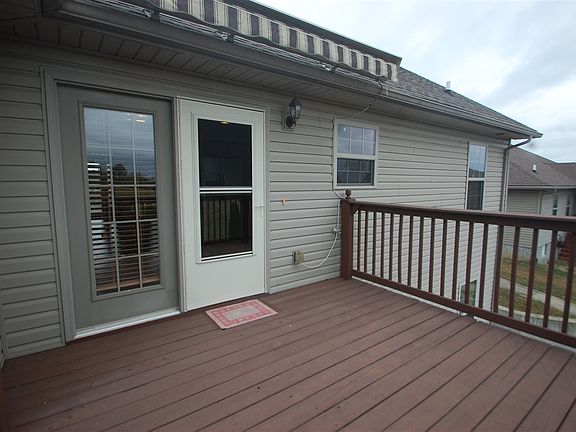 5th image of 223 S Rushmore Dr