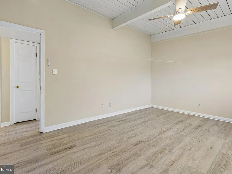 4901 Americana Dr #204 — Photo 22