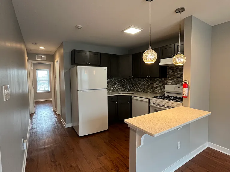 1802 Edgmont Ave #3 — Photo 1
