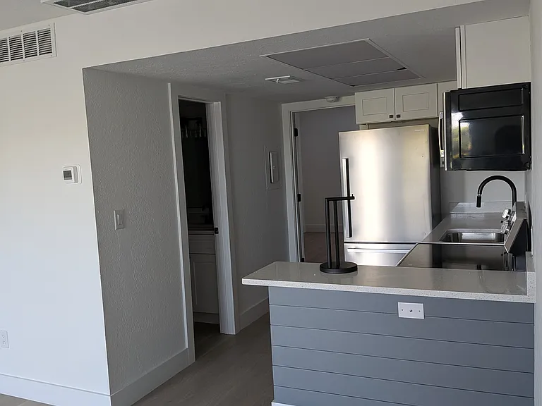 16731 McGregor Blvd #201 — Photo 1