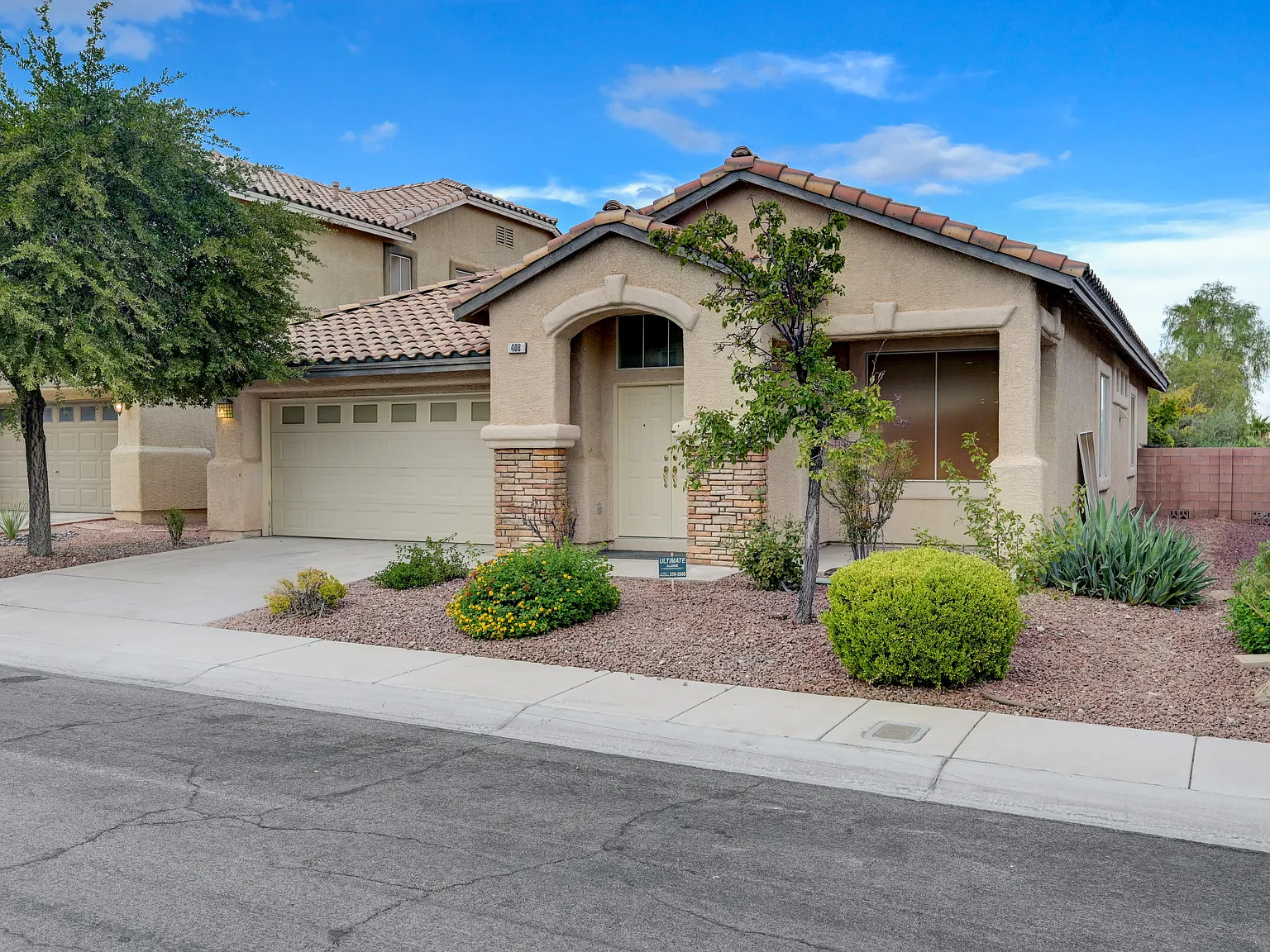 3 bed, 2072 sqft, $2,895 — Photo 2