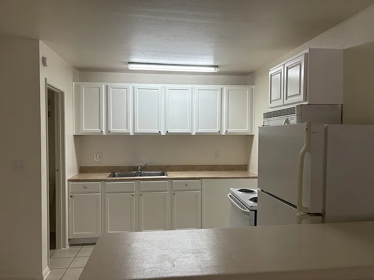 2850 S Decatur Blvd #16 — Photo 2