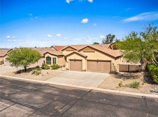 910 Talon Pointe Dr, Bullhead City, AZ 86429