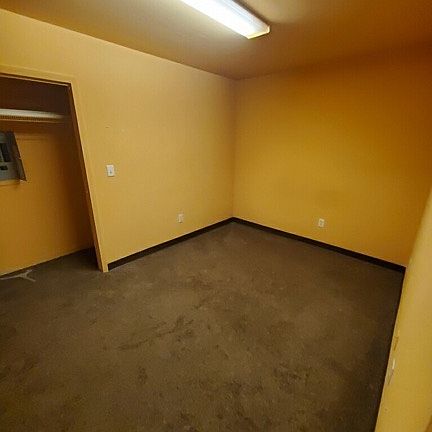 5th image of 410 W Freeman St #8