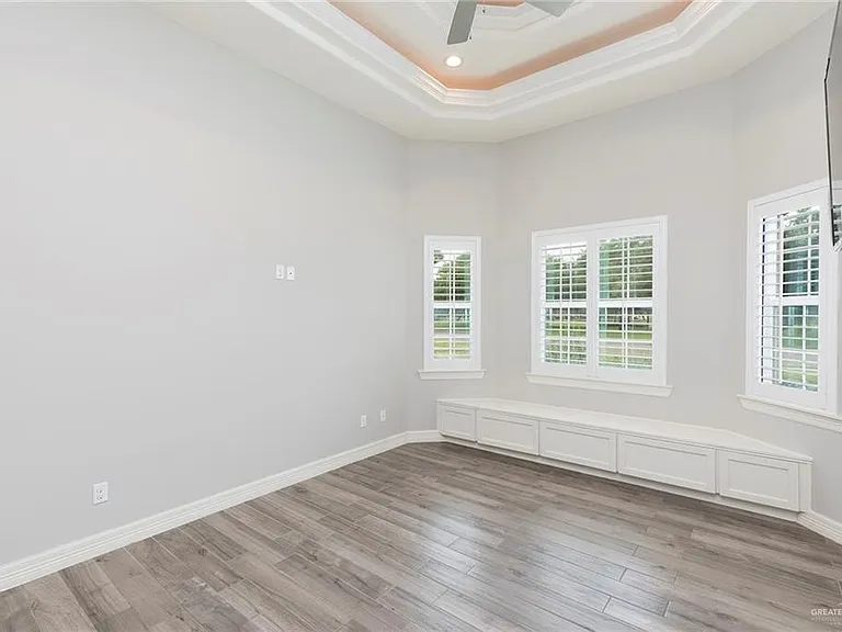 2608 Arroyo Ave — Photo 17
